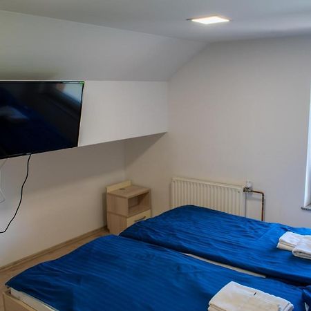 Hisa Izabela Hotel Muta Buitenkant foto