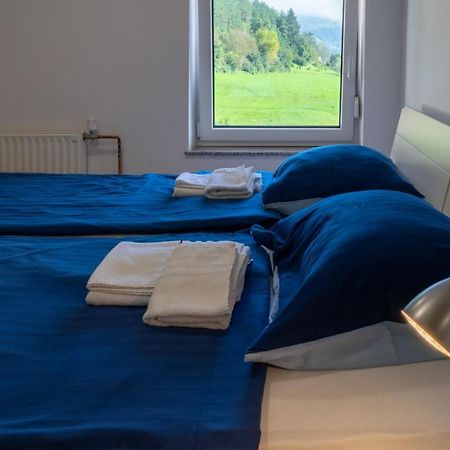 Hisa Izabela Hotel Muta Buitenkant foto