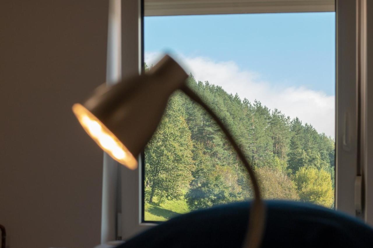 Hisa Izabela Hotel Muta Buitenkant foto
